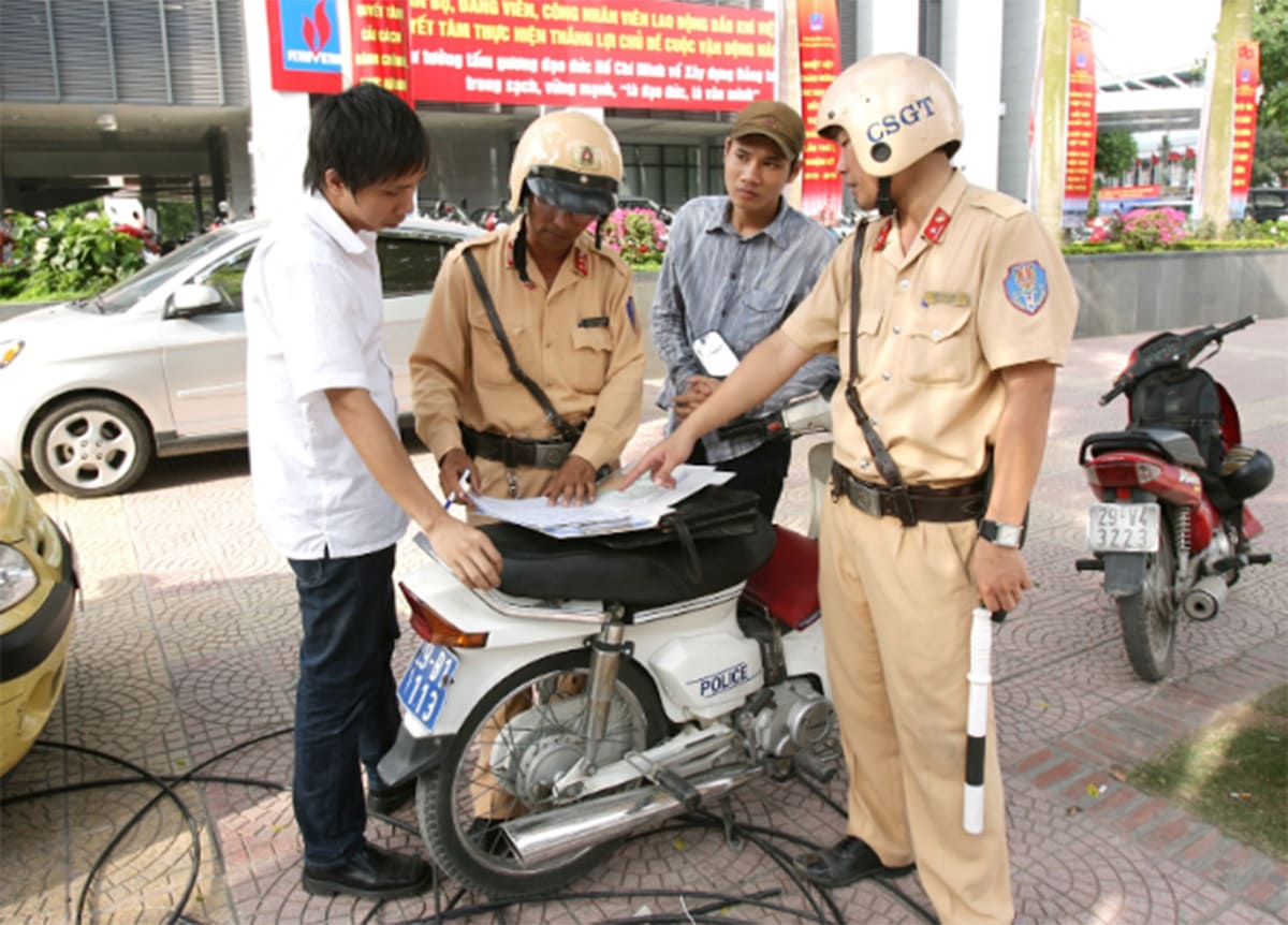 Thủ tục nộp tiền phạt vi phạm giao thông