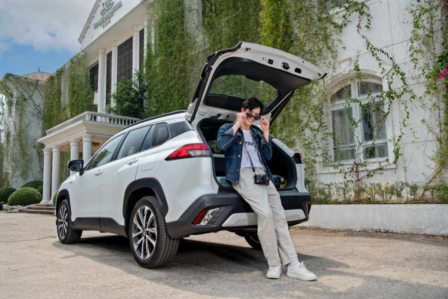 Hình ảnh xe Corolla Cross 1.8HV