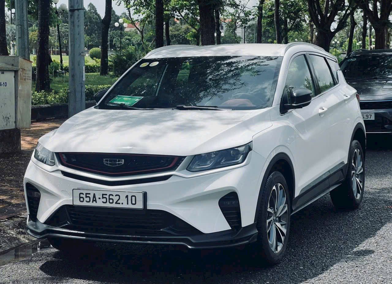 Hình ảnh xe THANH LÝ GEELY COOLRAY PREMIUM MÀU TRẮNG NĂM 2025