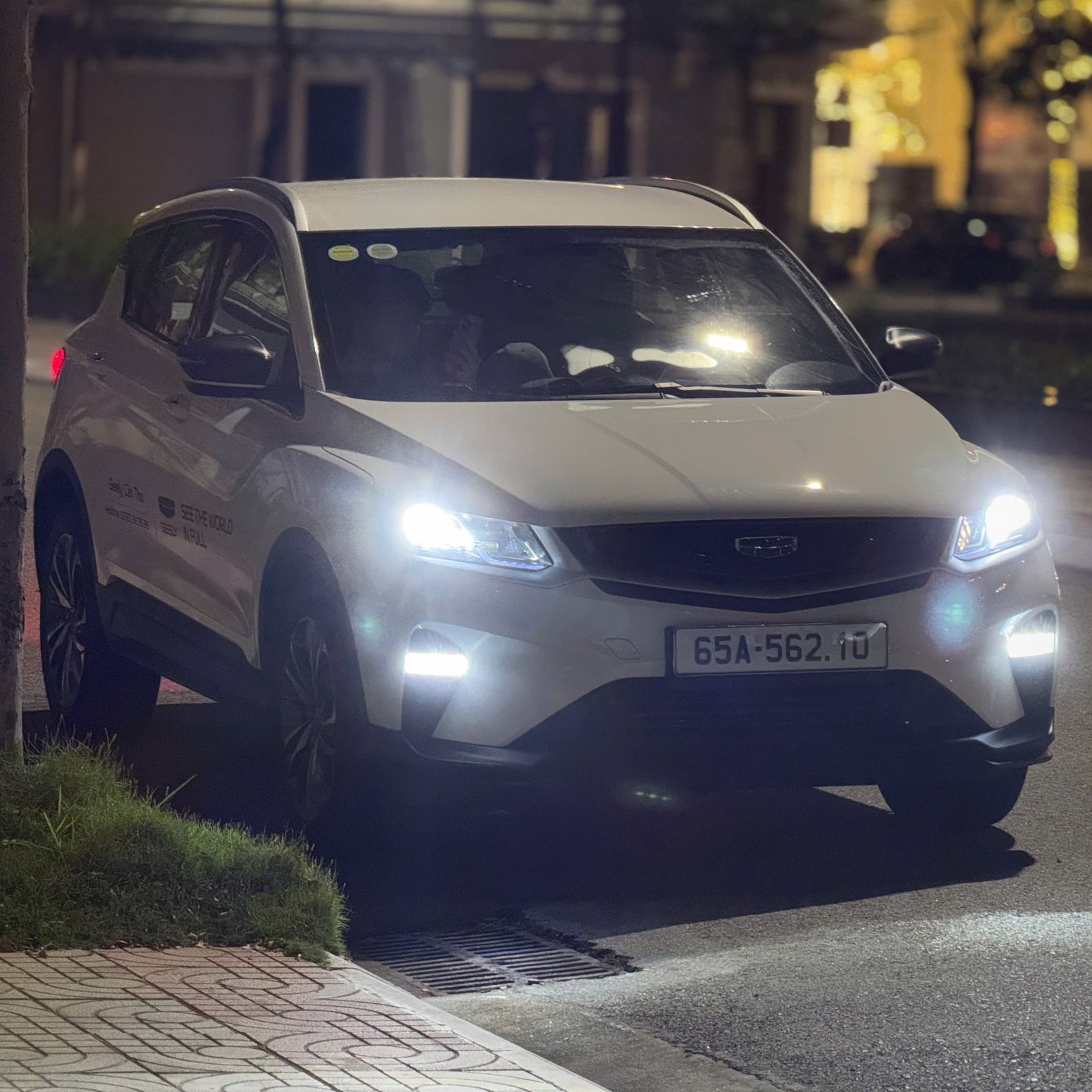 Hình ảnh xe THANH LÝ GEELY COOLRAY PREMIUM MÀU TRẮNG NĂM 2025