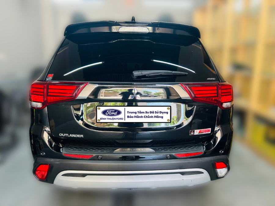 Hình ảnh xe MITSUBISHI OUTLANDER 2.4 PREMIUM 2021 27.000KM