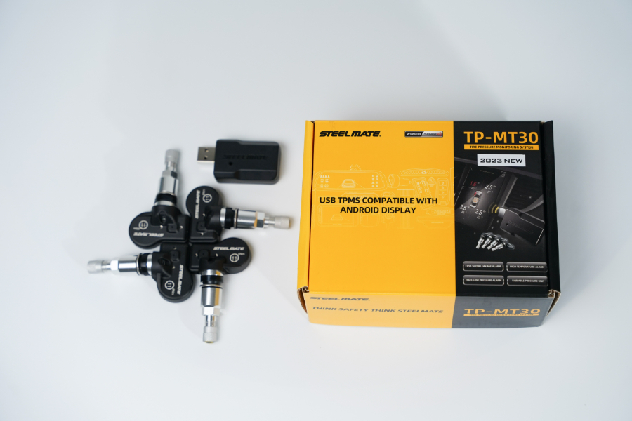 Hình ảnh xe Cảm biến áp suất lốp thông minh tích hợp màn hình android STEELMATE TP-MT 30