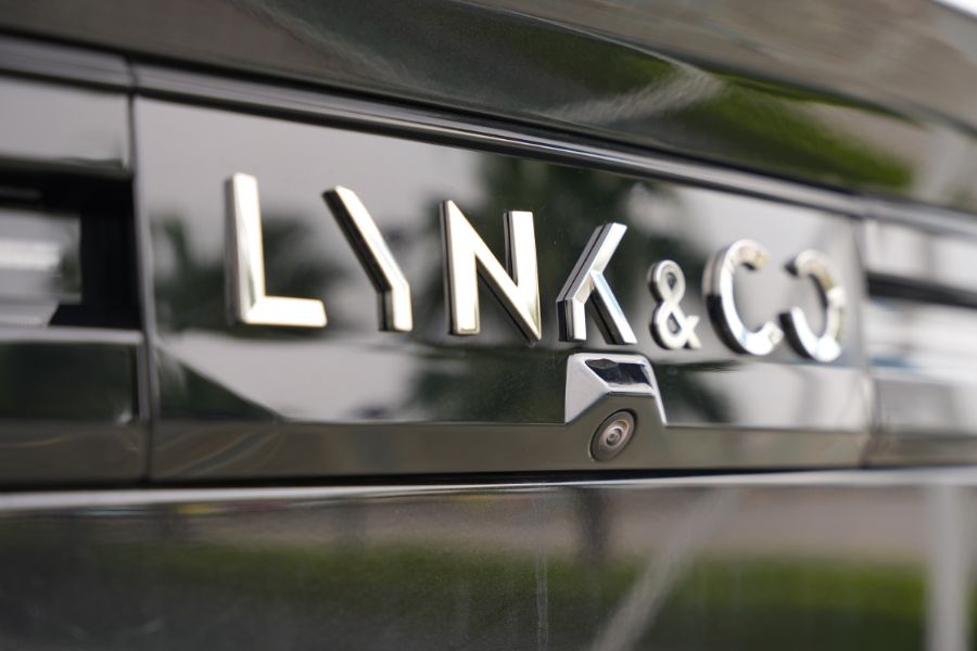 Hình ảnh xe LYNK & CO 05 HYPERHALO ĐEN 2024