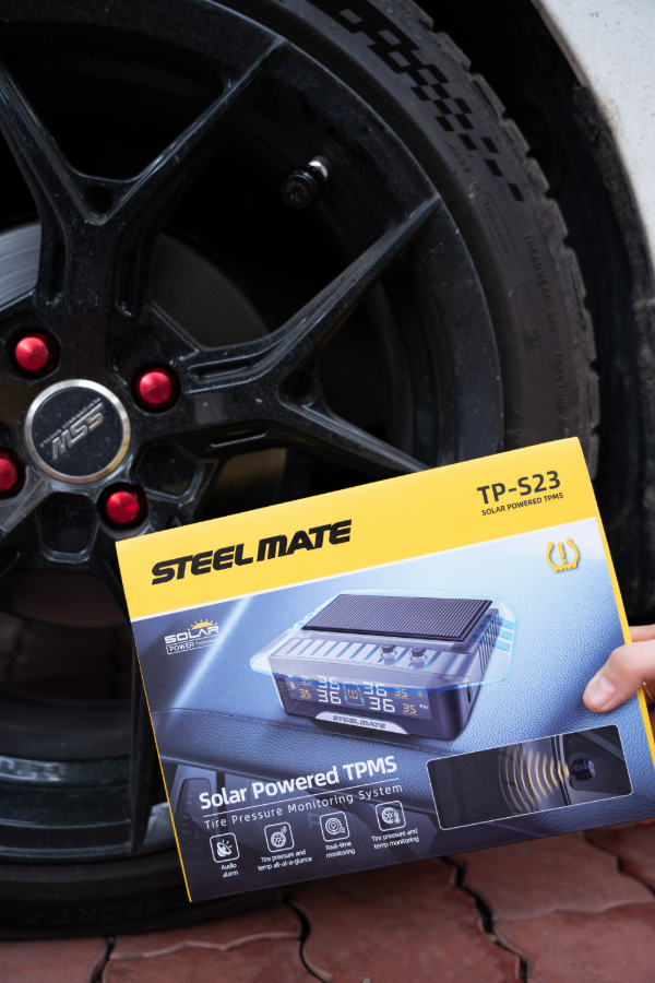 Hình ảnh xe Cảm biến áp suất lốp ô tô van ngoài STEELMATE TP-S23