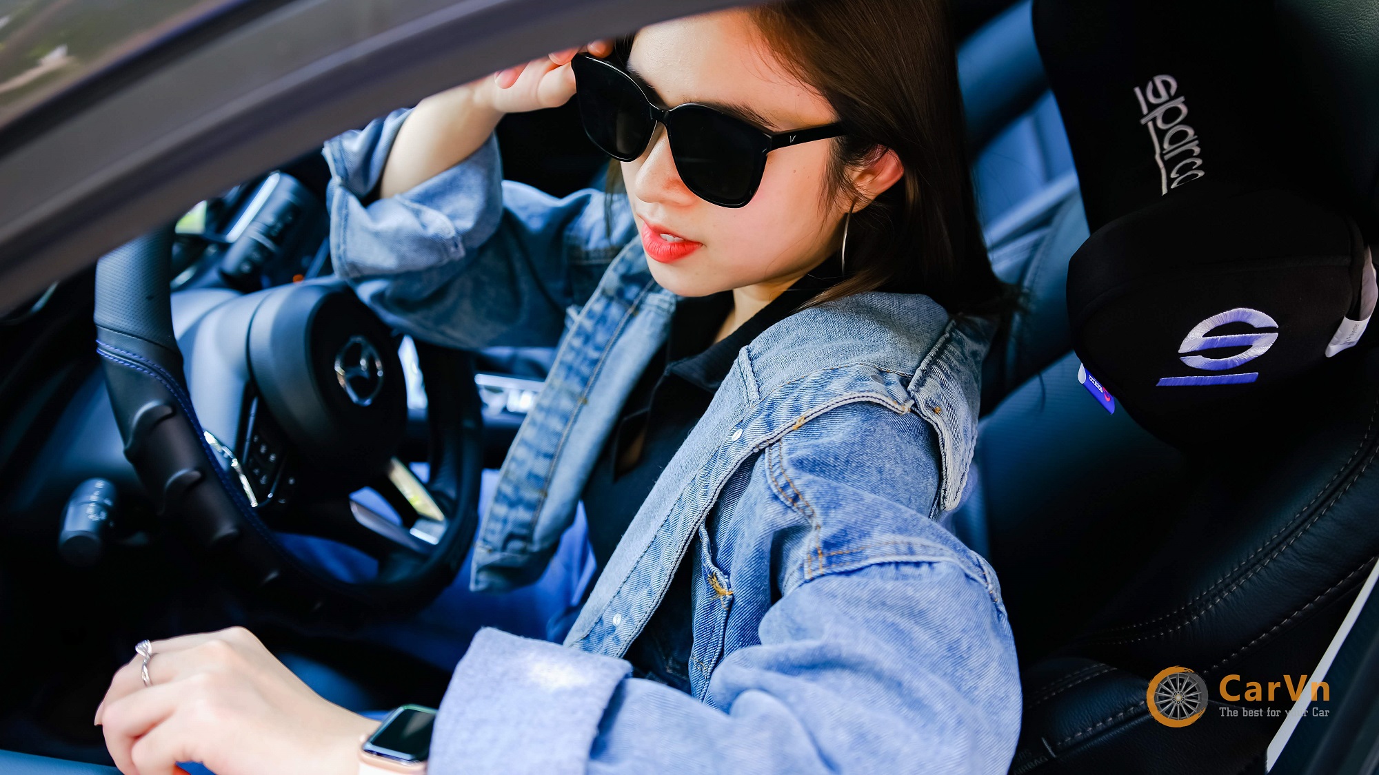 Hình ảnh xe Gối tựa đầu ô tô Sparco SPN100RD