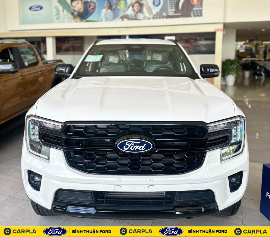 Hình ảnh xe FORD EVEREST SPORT 2026