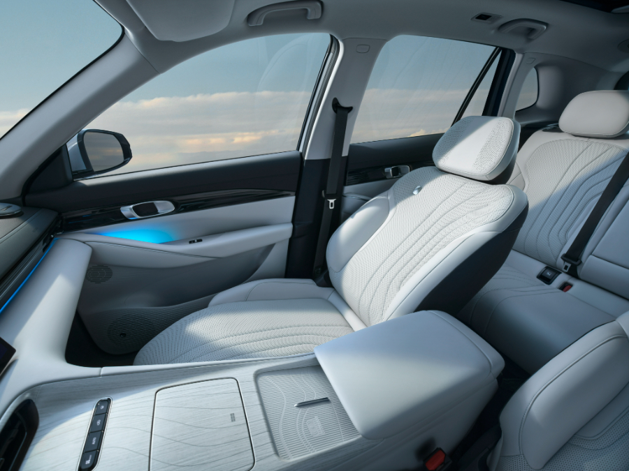 Hình ảnh xe Geely EX5 Phiên bản Pro - Màu trắng 2025