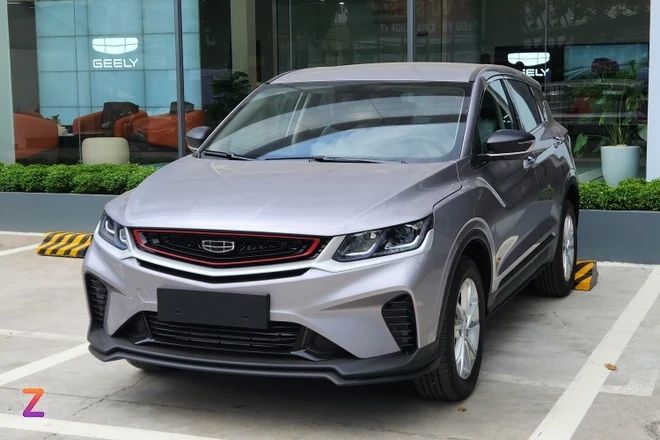 Hình ảnh xe GEELY COOLRAY STANDARD MÀU BẠC NĂM 2025