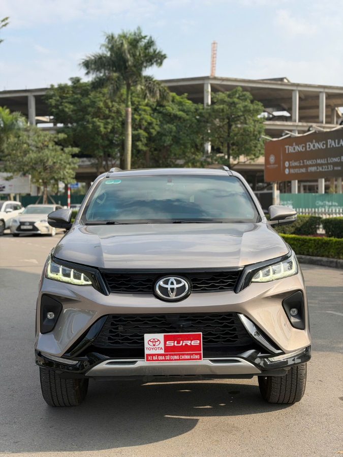Hình ảnh xe TOYOTA FORTUNER 2022 - 64.000KM