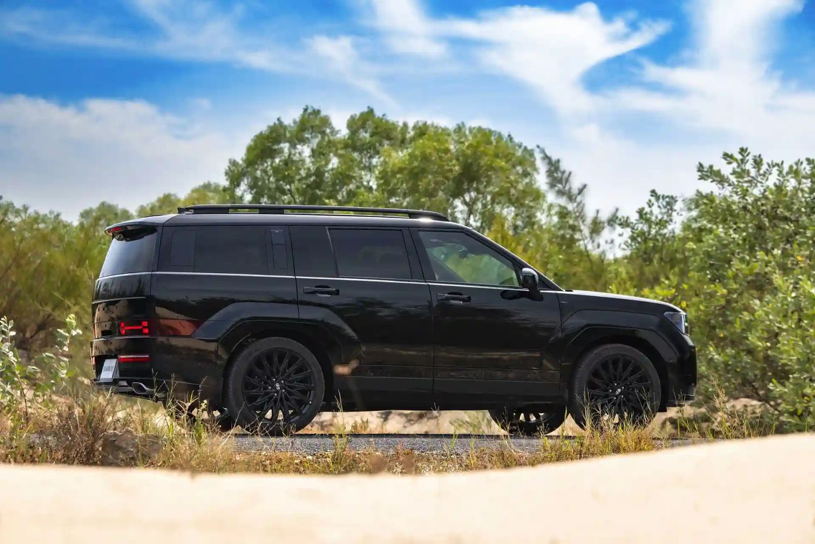 Hình ảnh xe HYUNDAI SANTA FE CALLIGRAPHY 2025