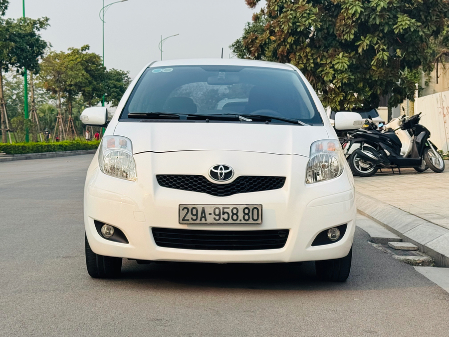 Hình ảnh xe YARIS 1.5AT sx 2013 nhập khẩu