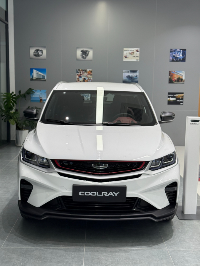 Hình ảnh xe GEELY COOLRAY PREMIUM 2025 - MÀU TRẮNG NĂNG LƯỢNG