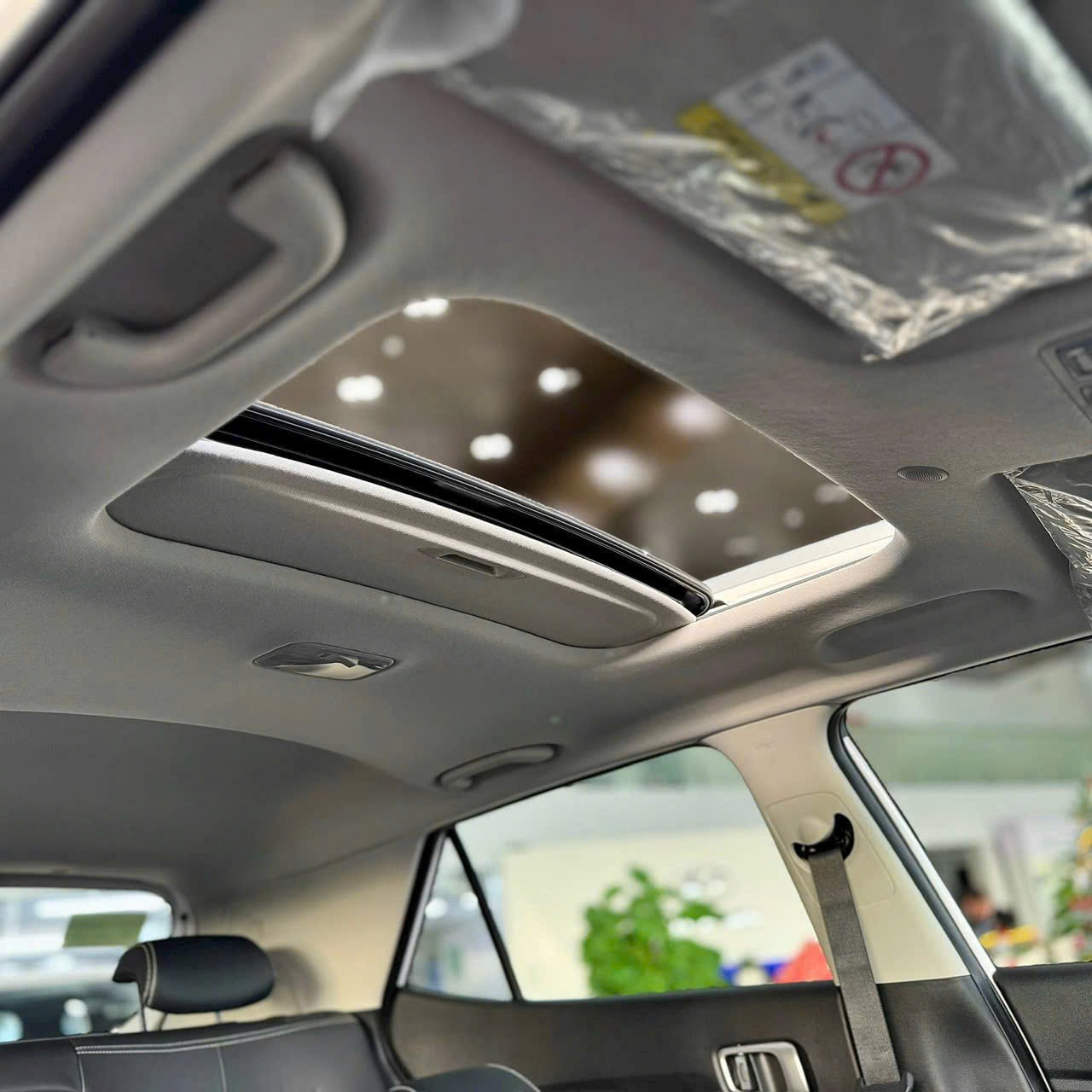 Hình ảnh xe HYUNDAI VENUE ĐẶC BIỆT- Trắng- 2025