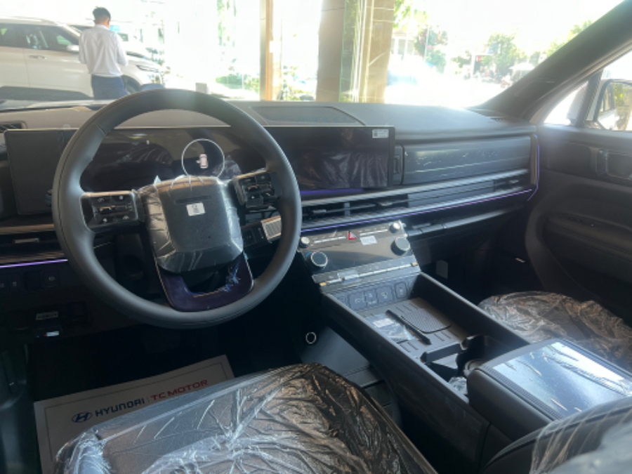 Hình ảnh xe HYUNDAI SANTAFE CALI TURBO - Trắng- 2025