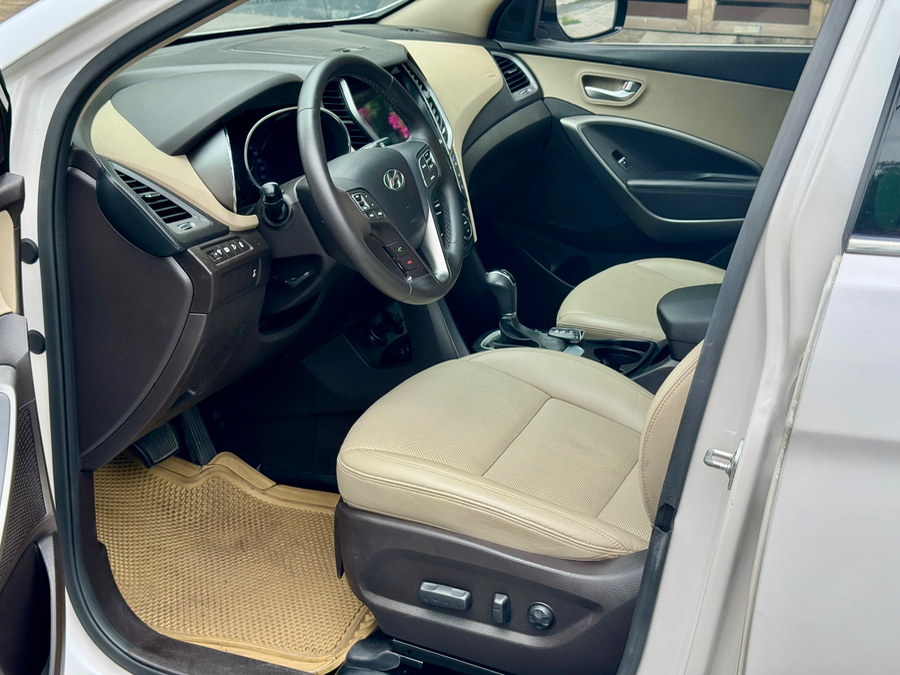 Hình ảnh xe HYUNDAI SANTA FE CRDI 4WD 2016 - 90.000KM
