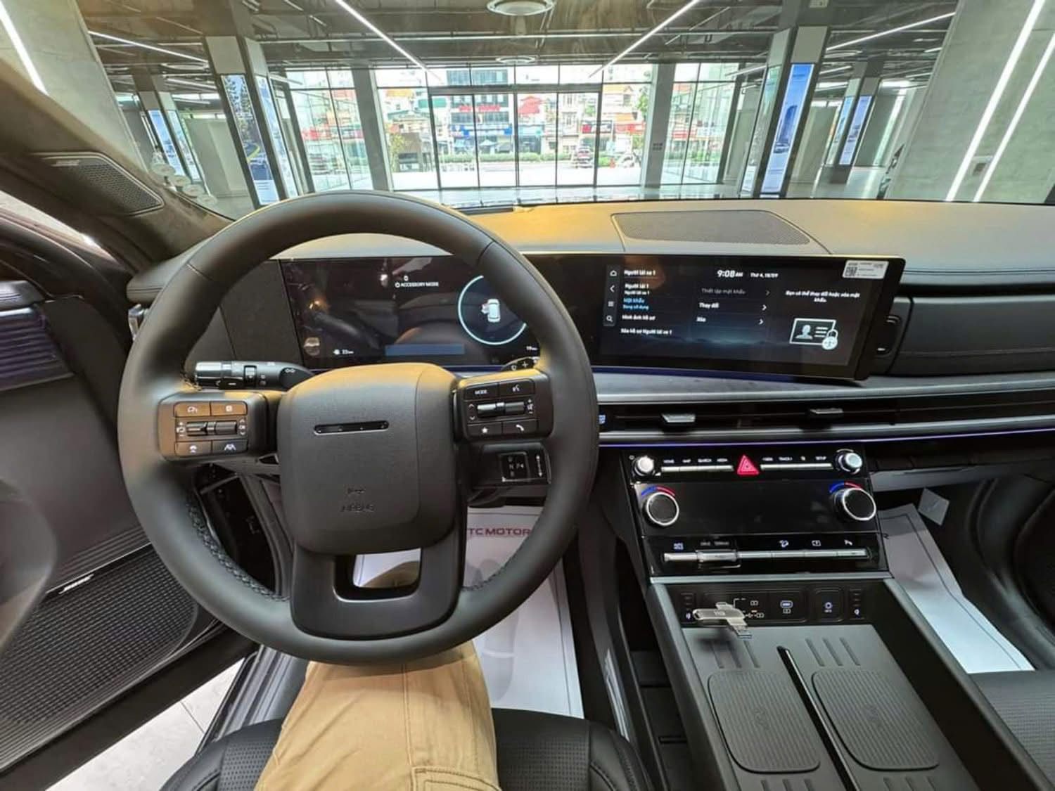 Hình ảnh xe HYUNDAI SANTAFE TURBO 2.5 TRẮNG