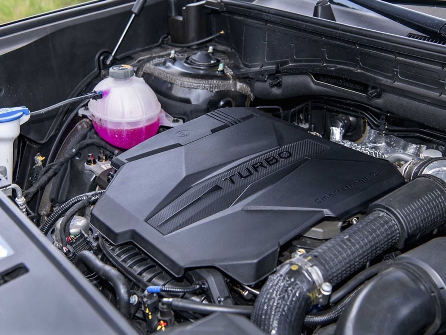 Hình ảnh xe HYUNDAI SANTAFE TURBO 2.5 TRẮNG