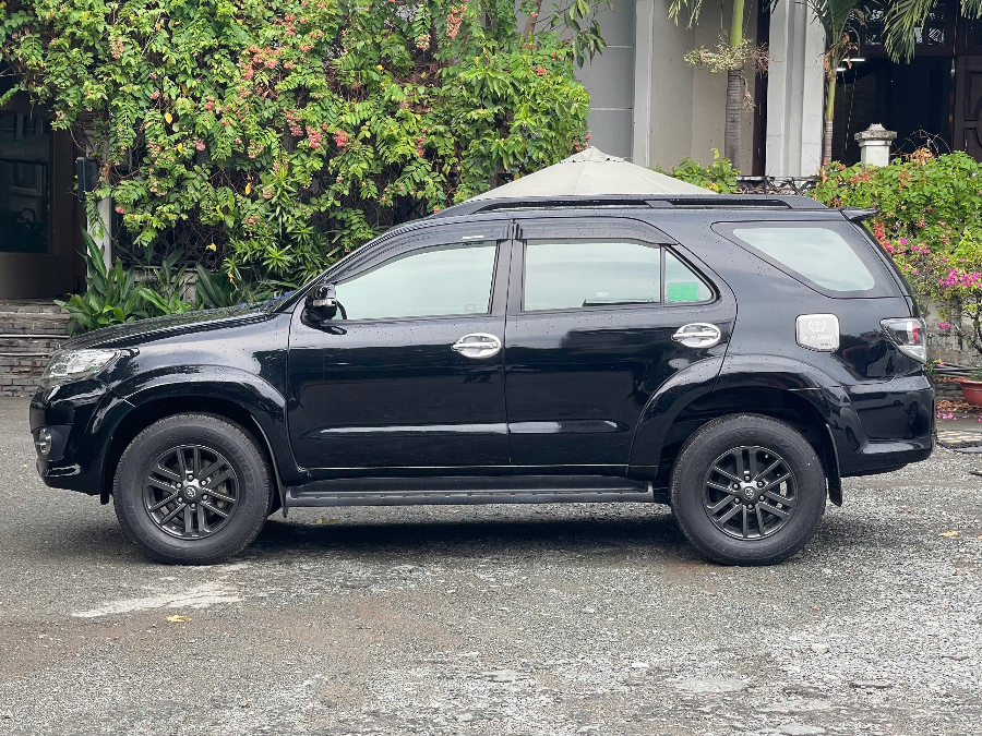 Hình ảnh xe TOYOTA FORTUNER 2016 - 77.000KM