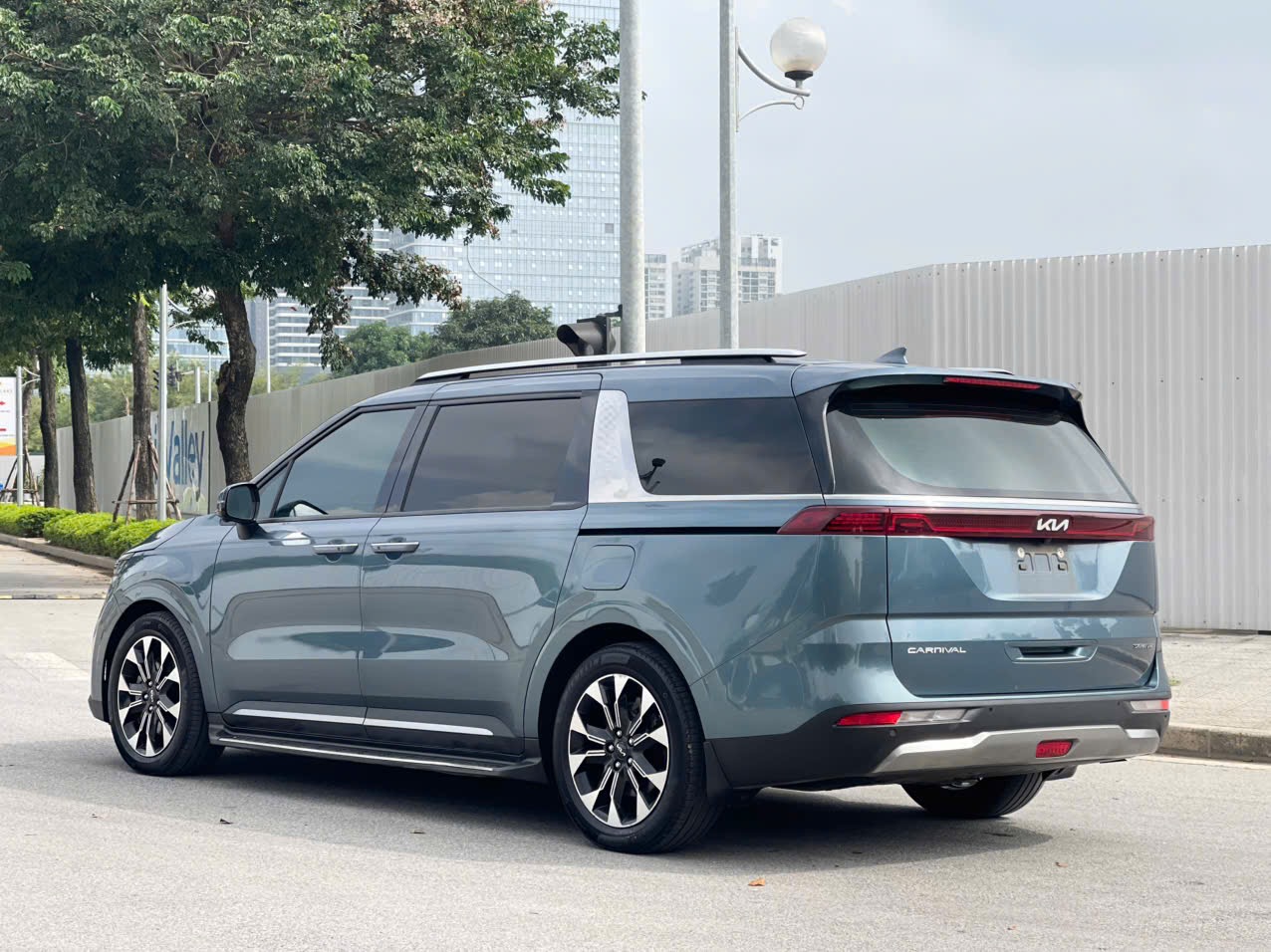 Hình ảnh xe KIA CARNIVAL SIGNATURE 2022 - 75KM