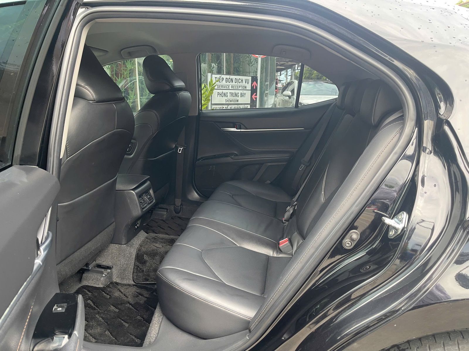 Hình ảnh xe TOYOTA CAMRY 2019 - 52.300KM
