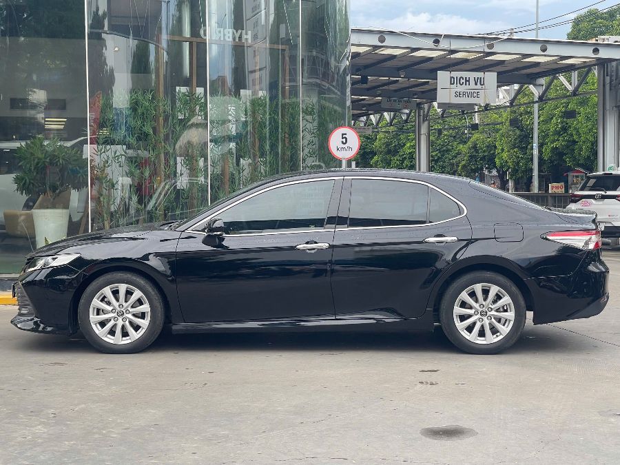 Hình ảnh xe TOYOTA CAMRY 2019 - 52.300KM
