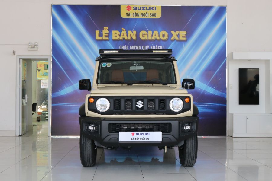 Hình ảnh xe SUZUKI JIMNY CHUYÊN OFFROAD - 2024 - MÀU TRẮNG NGÀ