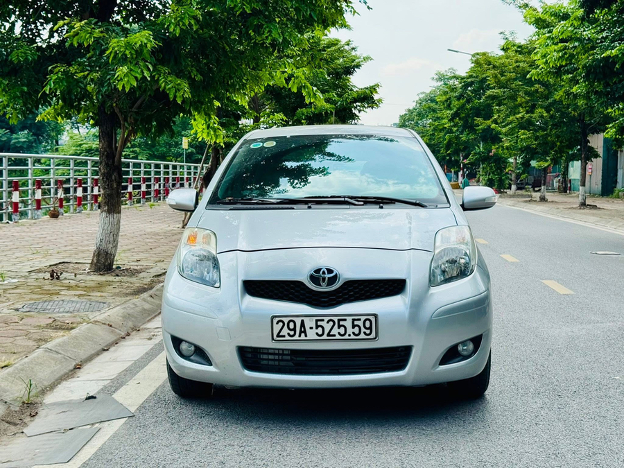 Hình ảnh xe Yaris 2011 đk 2012 nhập Thái Lan