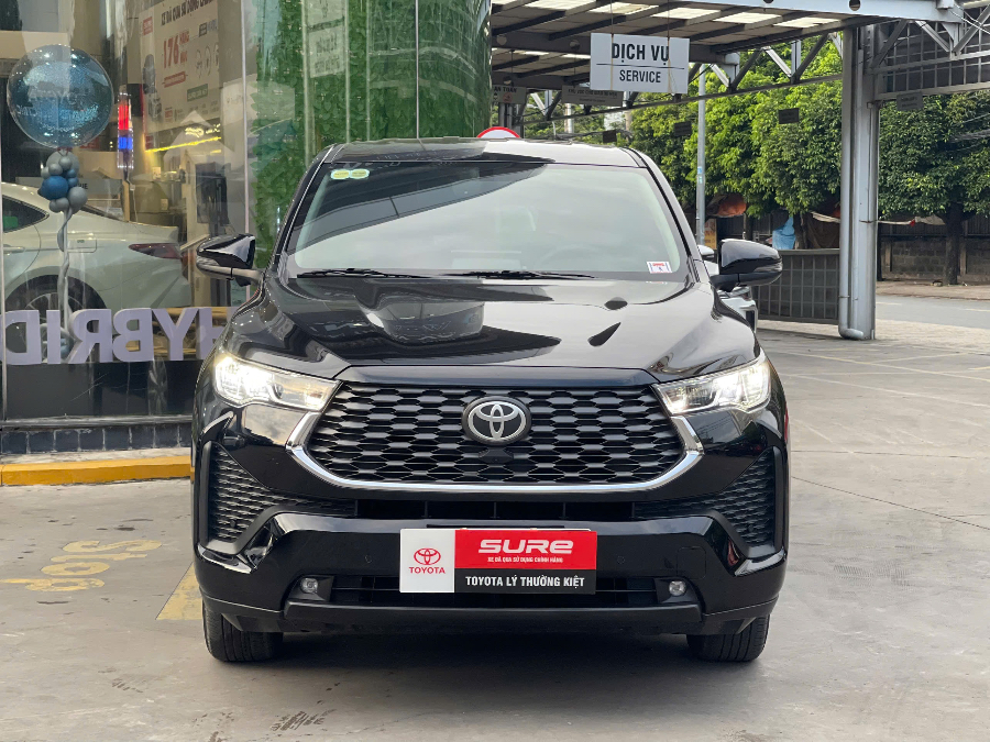 Hình ảnh xe TOYOTA INNOVA CROSS 2025 - 11.200KM