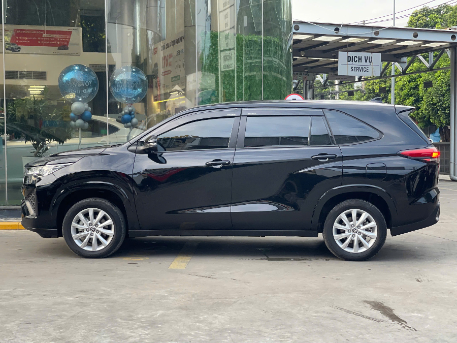 Hình ảnh xe TOYOTA INNOVA CROSS 2025 - 11.200KM