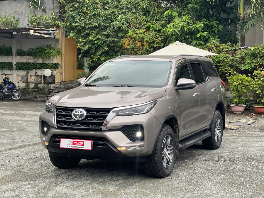 Hình ảnh xe TOYOTA FORTUNER 2020 - 31.400KM