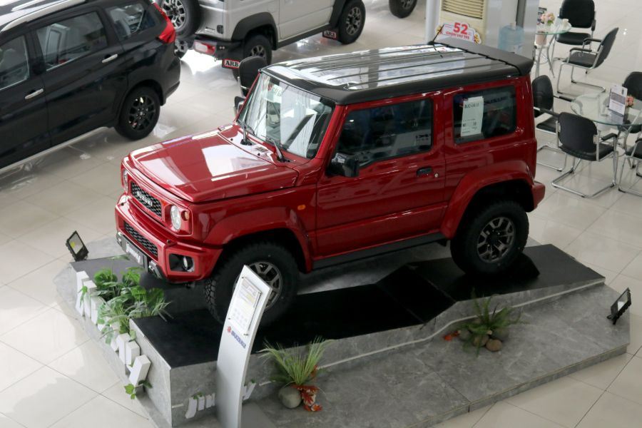 Hình ảnh xe SUZUKI JIMNY 2024 MÀU ĐỎ LIMITED, 2 CẦU, 4 CHỖ, OFFROAD