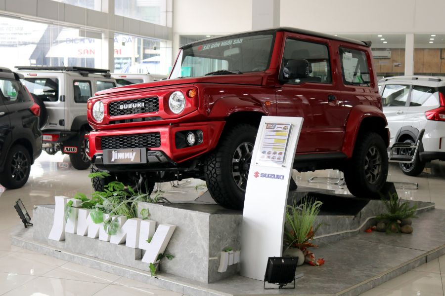 Hình ảnh xe SUZUKI JIMNY 2024 MÀU ĐỎ LIMITED, 2 CẦU, 4 CHỖ, OFFROAD