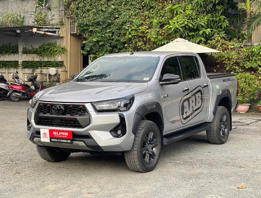 Hình ảnh xe TOYOTA HILUX 2024 - 25.700KM