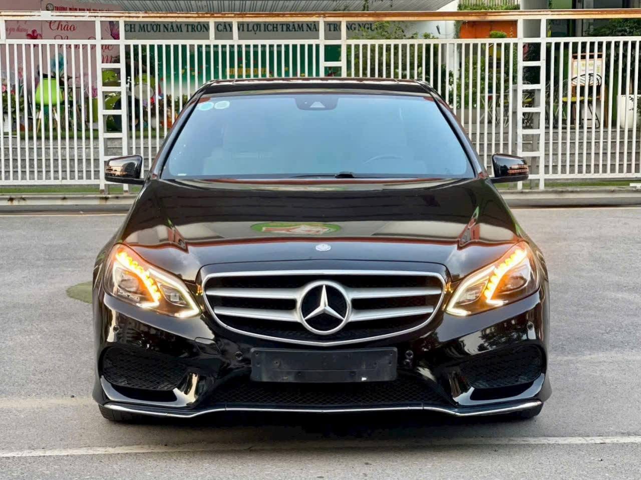 Hình ảnh xe Mercedes-Benz E250 AMG 2015 – Sedan hạng sang dành cho doanh nhân