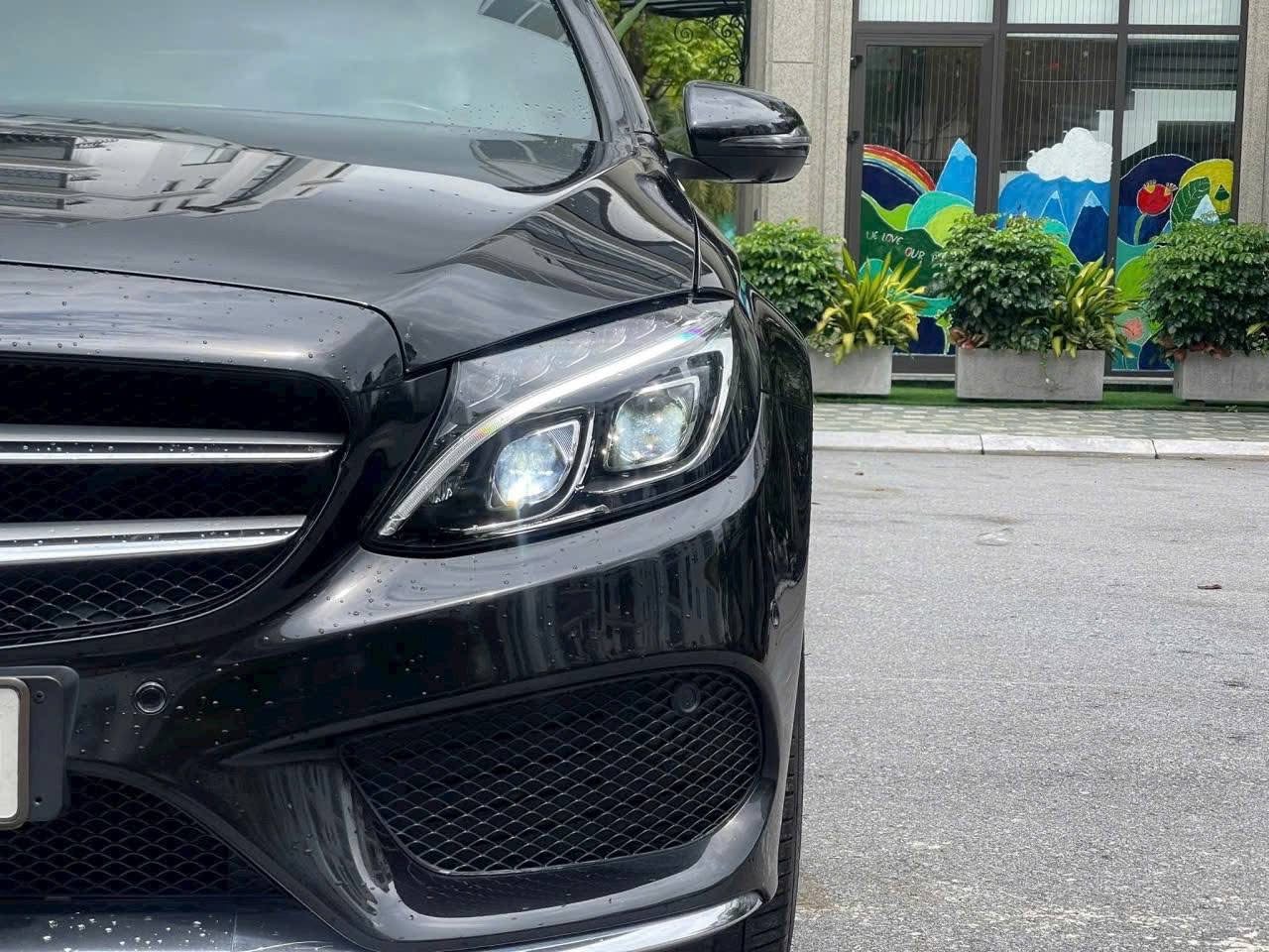 Hình ảnh xe Mercedes-Benz C300 AMG – SX 2016, ĐK 2017