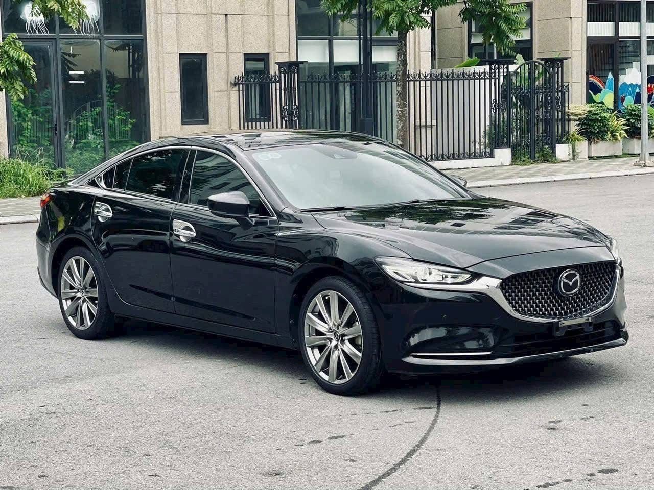 Hình ảnh xe Mazda 6 2.5 Signature Premium 2022 – Sedan hạng D đẳng cấp, chuẩn doanh nhân
