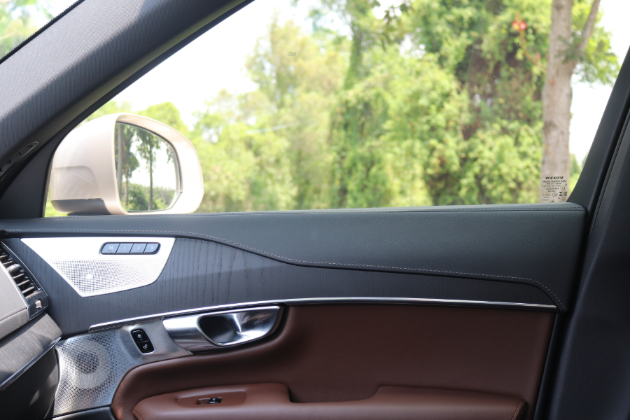 Hình ảnh xe VOLVO XC90 PLUG-IN HYBRID ULTRA 2025