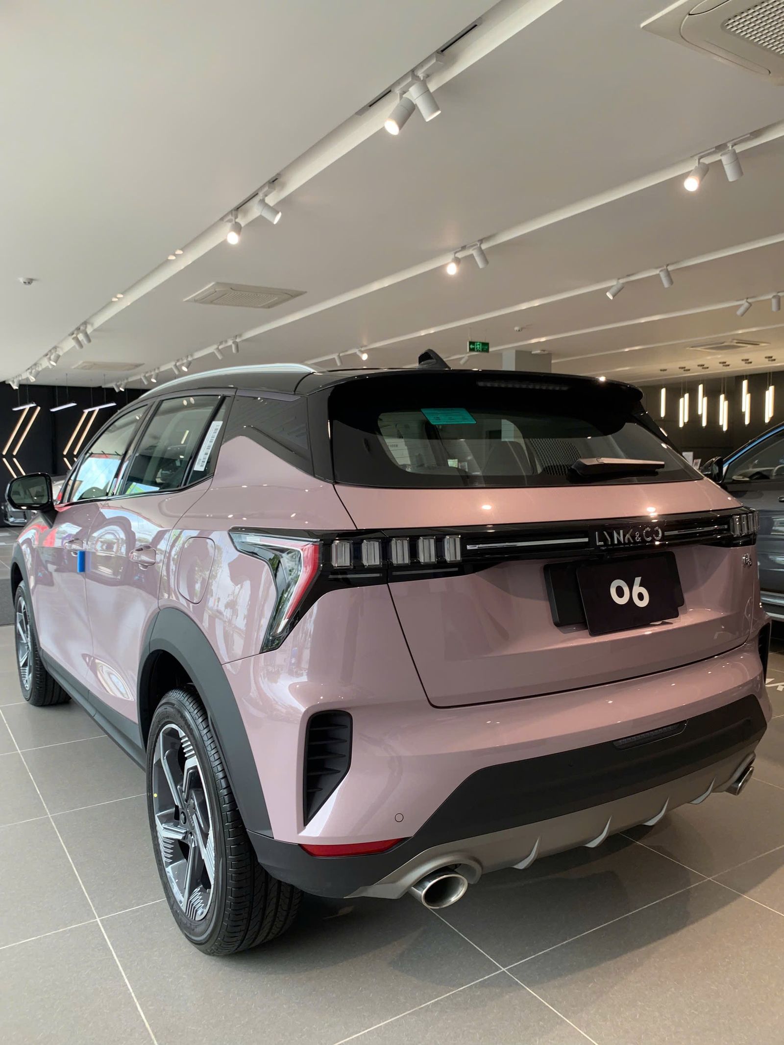 Hình ảnh xe LYNK & CO 06 1.5 TURBO 2025
