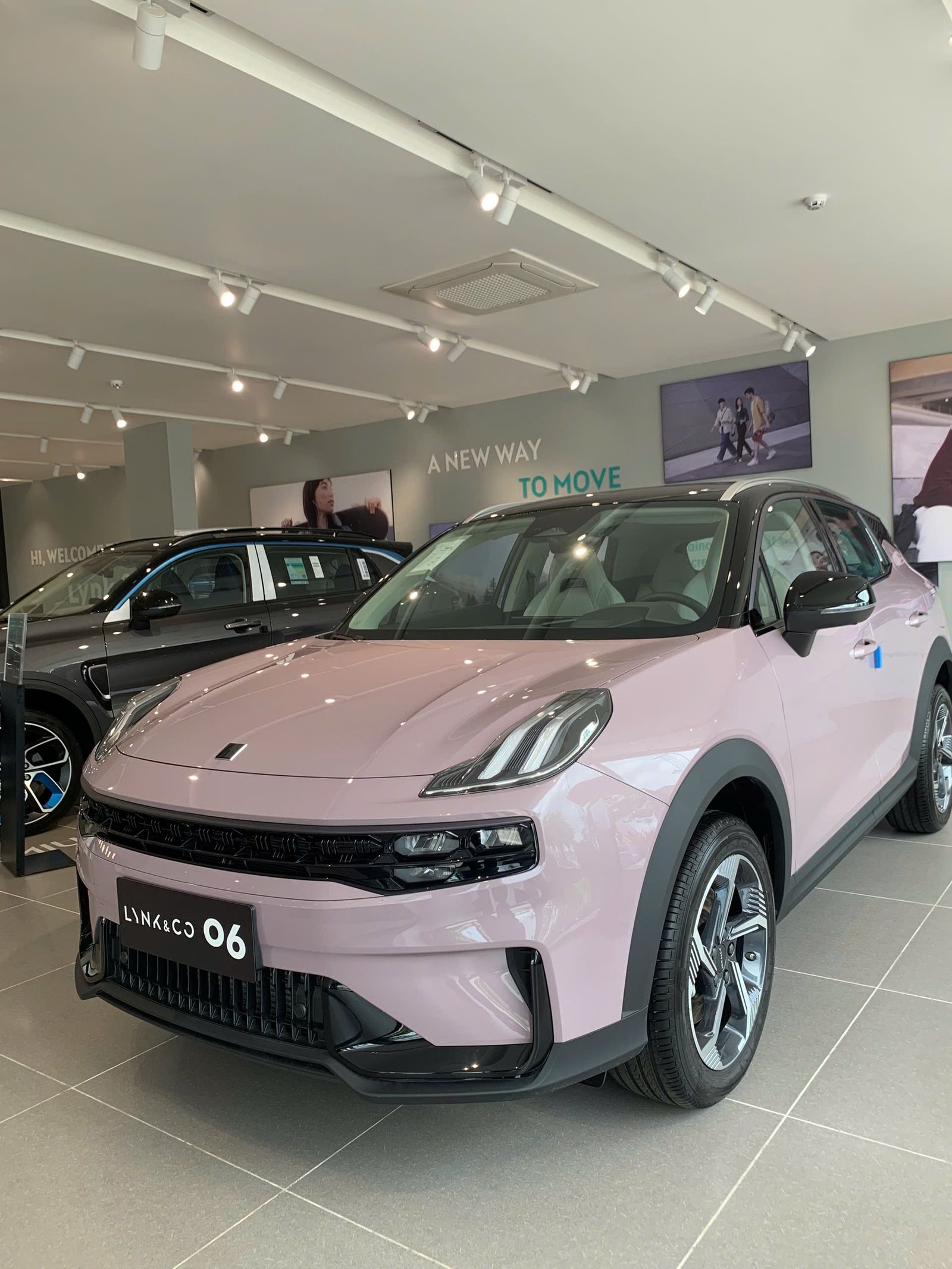 Hình ảnh xe LYNK & CO 06 1.5 TURBO 2025