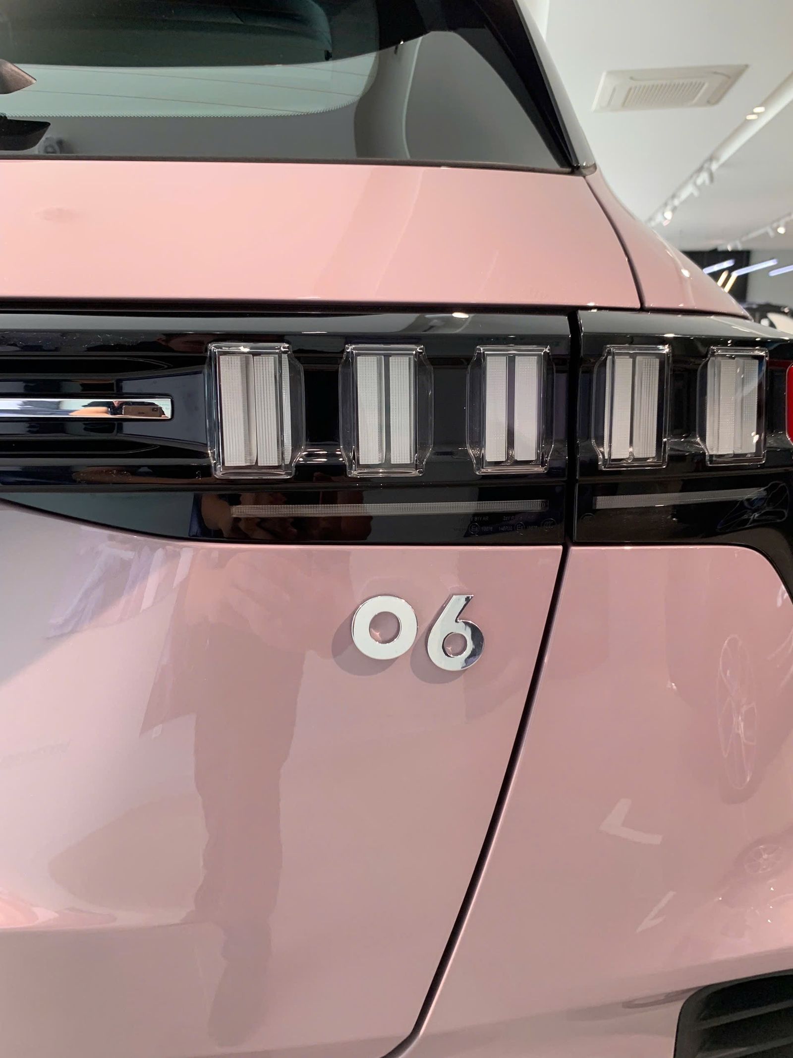Hình ảnh xe LYNK & CO 06 1.5 TURBO 2025