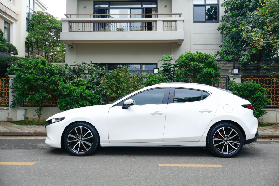 Hình ảnh xe MAZDA 3 SPORT TRẮNG 2020 - 78,000KM
