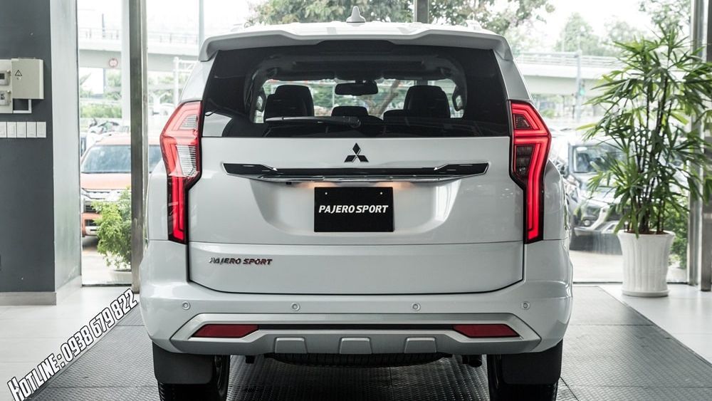 Hình ảnh xe MITSUBISHI PAJERO  D 4X2 AT Diesel 2.4L MIVEC 2024