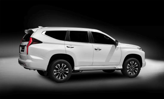 Hình ảnh xe MITSUBISHI PAJERO  D 4X4 AT Diesel 2.4L MIVEC 2024