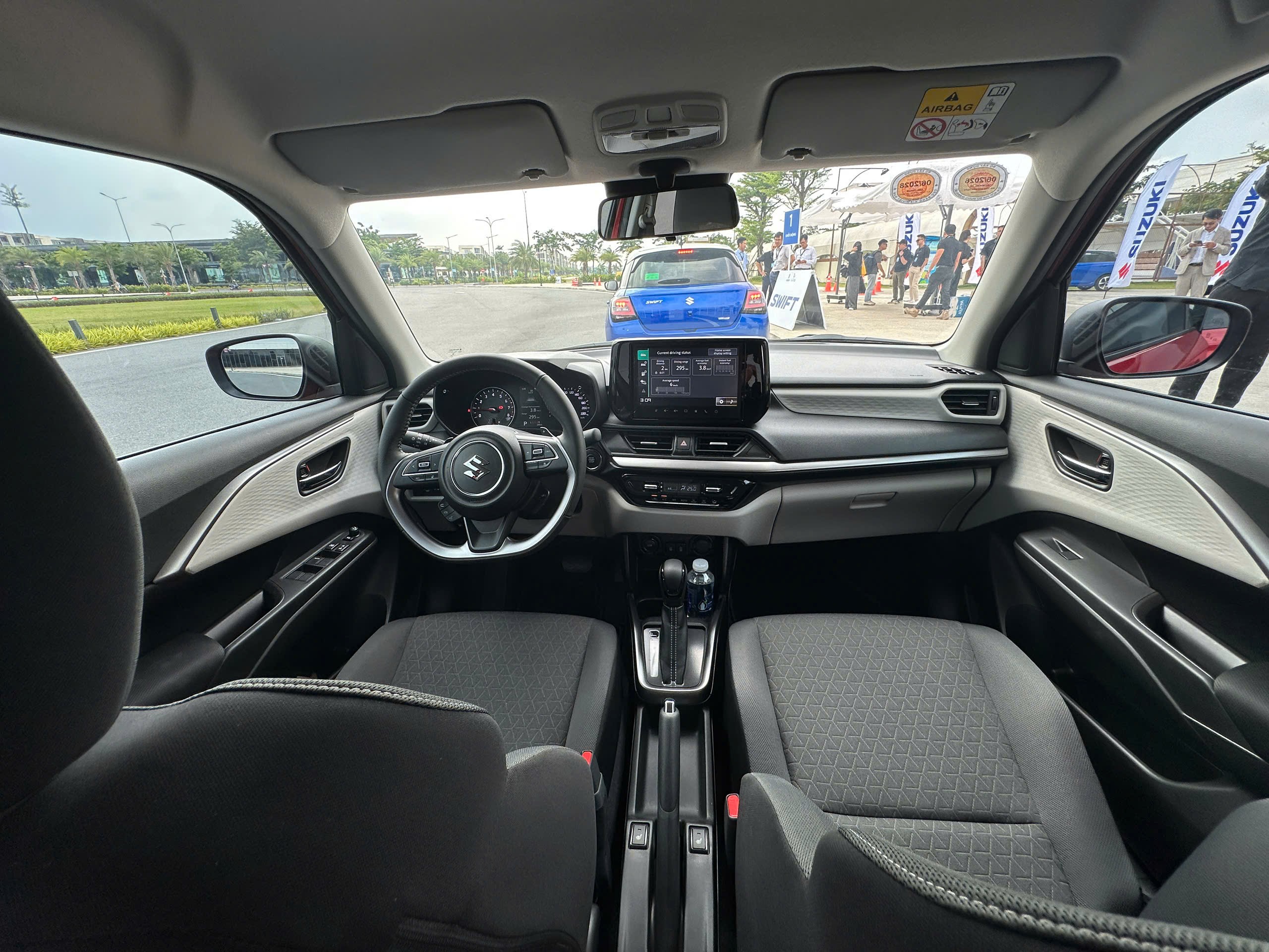 Hình ảnh xe Suzuki Swift Hybrid 2025 nhập Nhật Bản - Màu xanh - full ADAS