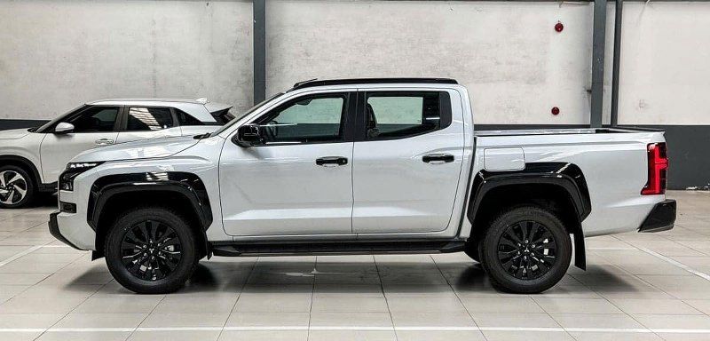 Hình ảnh xe ALL-NEW TRITON 4WD AT ATHLETE 2025