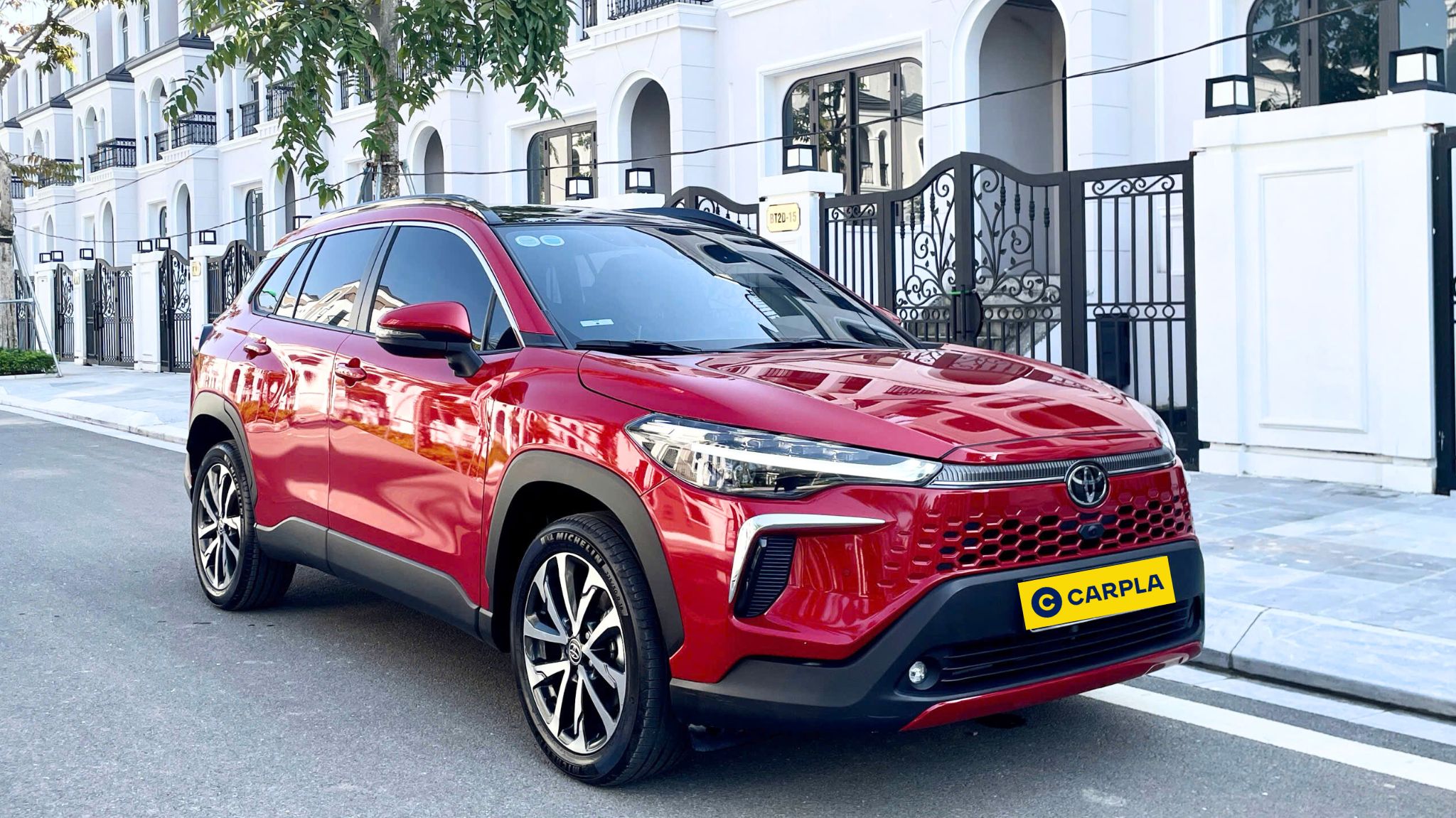 Hình ảnh xe TOYOTA COROLLA CROSS 1.8V 2024 ĐỎ - 14,000KM