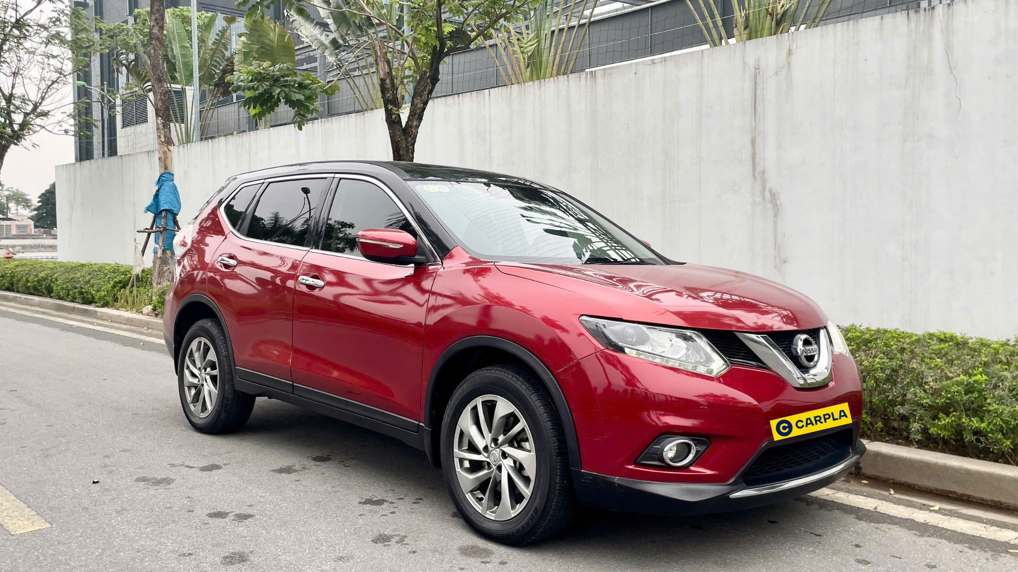 Hình ảnh xe NISSAN X-TRAIL SL PREMIUM 2017 ĐỎ - 14,000KM