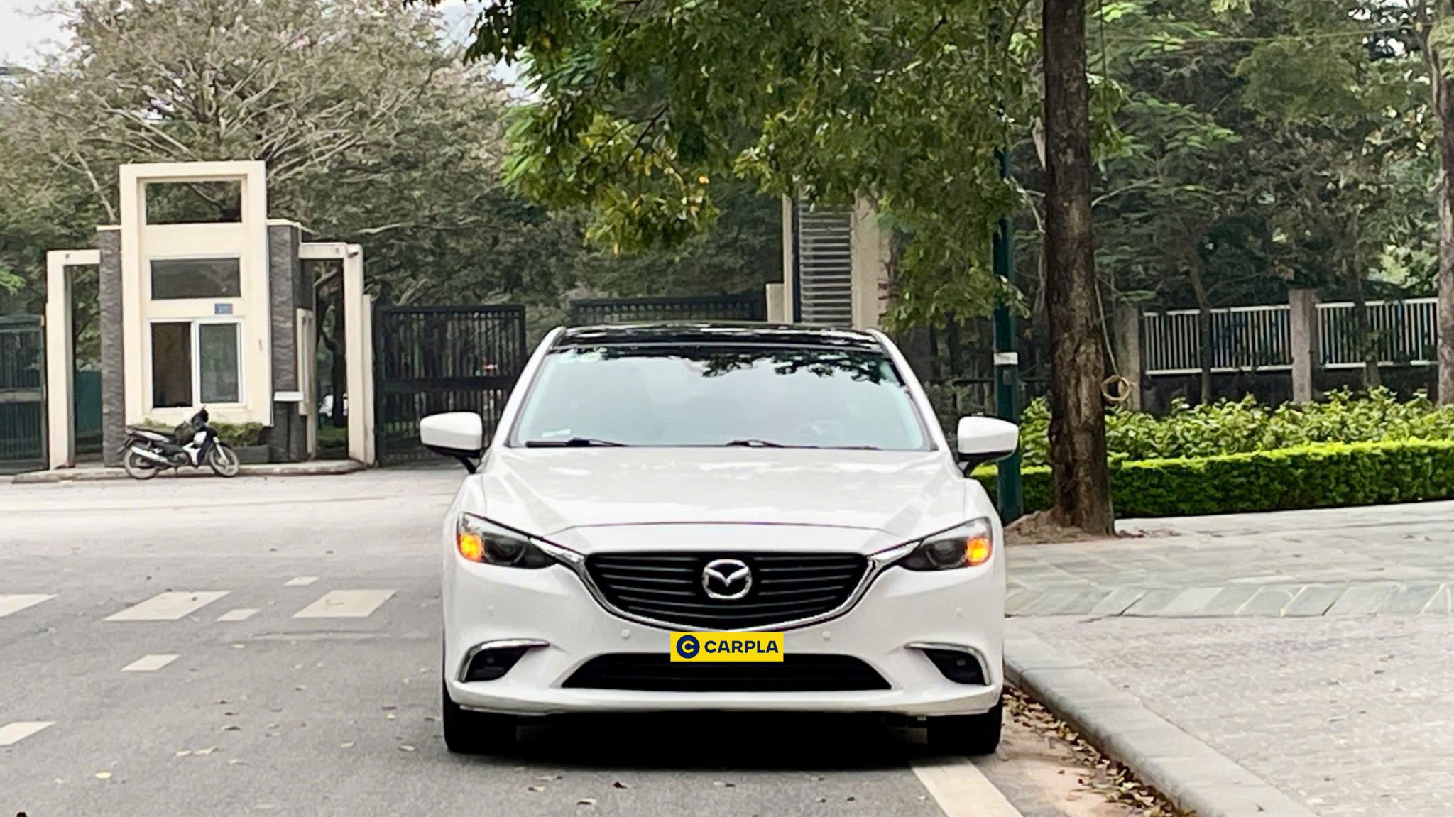 Hình ảnh xe MAZDA 6 2.0 PREMIUM 2019 TRẮNG - 100,000KM