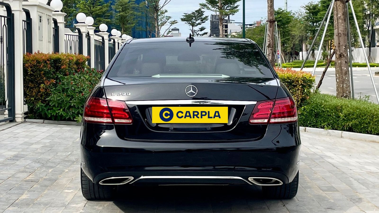 Hình ảnh xe MERCEDES-BENZ E-CLASS 2015 ĐEN - 74000KM