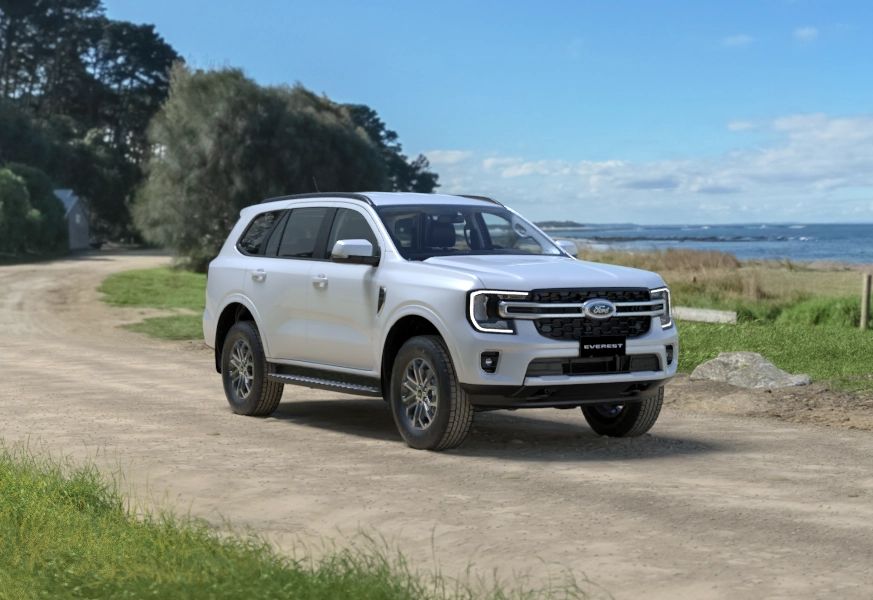 Hình ảnh xe FORD EVEREST AMBIENTE 4X2AT